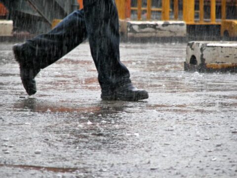 Mens Rain Shoes: My Picks For The 5 Best Rain Shoes For Men (…That Look Great!)